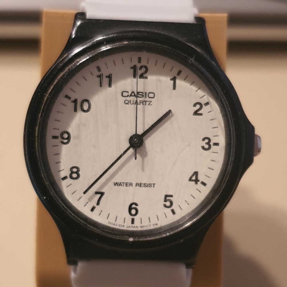 Vintage Casio MQ24 Black/Grey Men's Watch NWOT